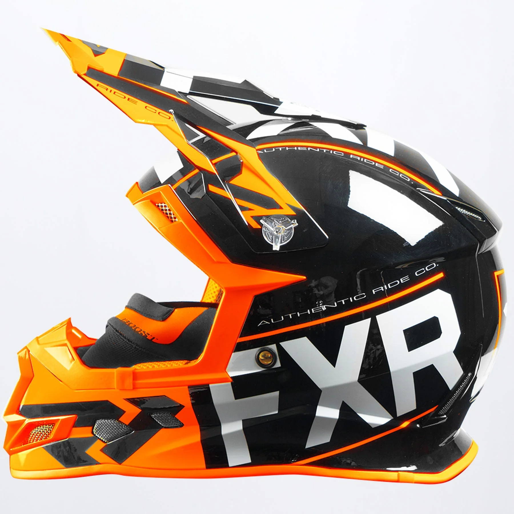 Boost Clutch Helmet - Image 2