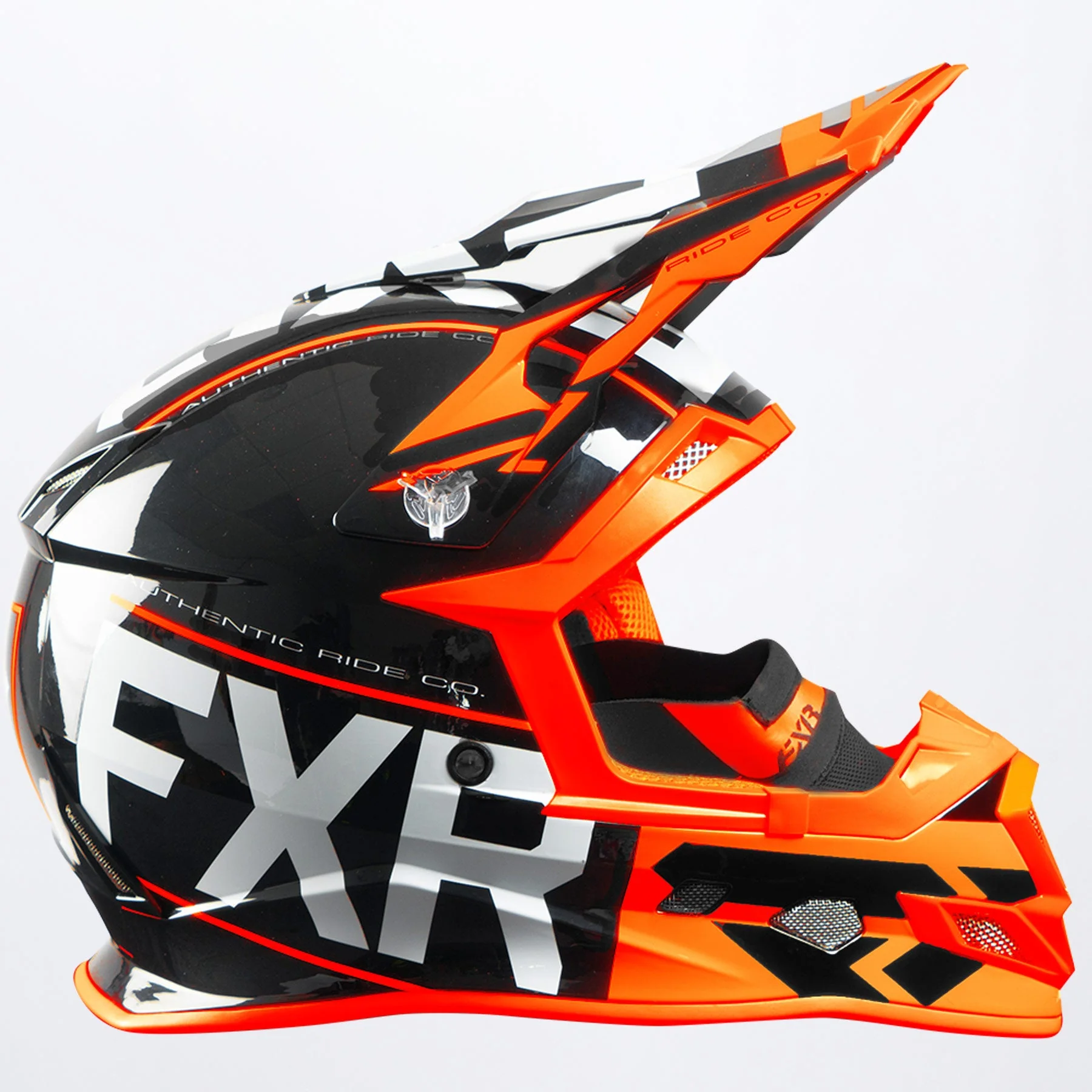 Boost Clutch Helmet - Image 4