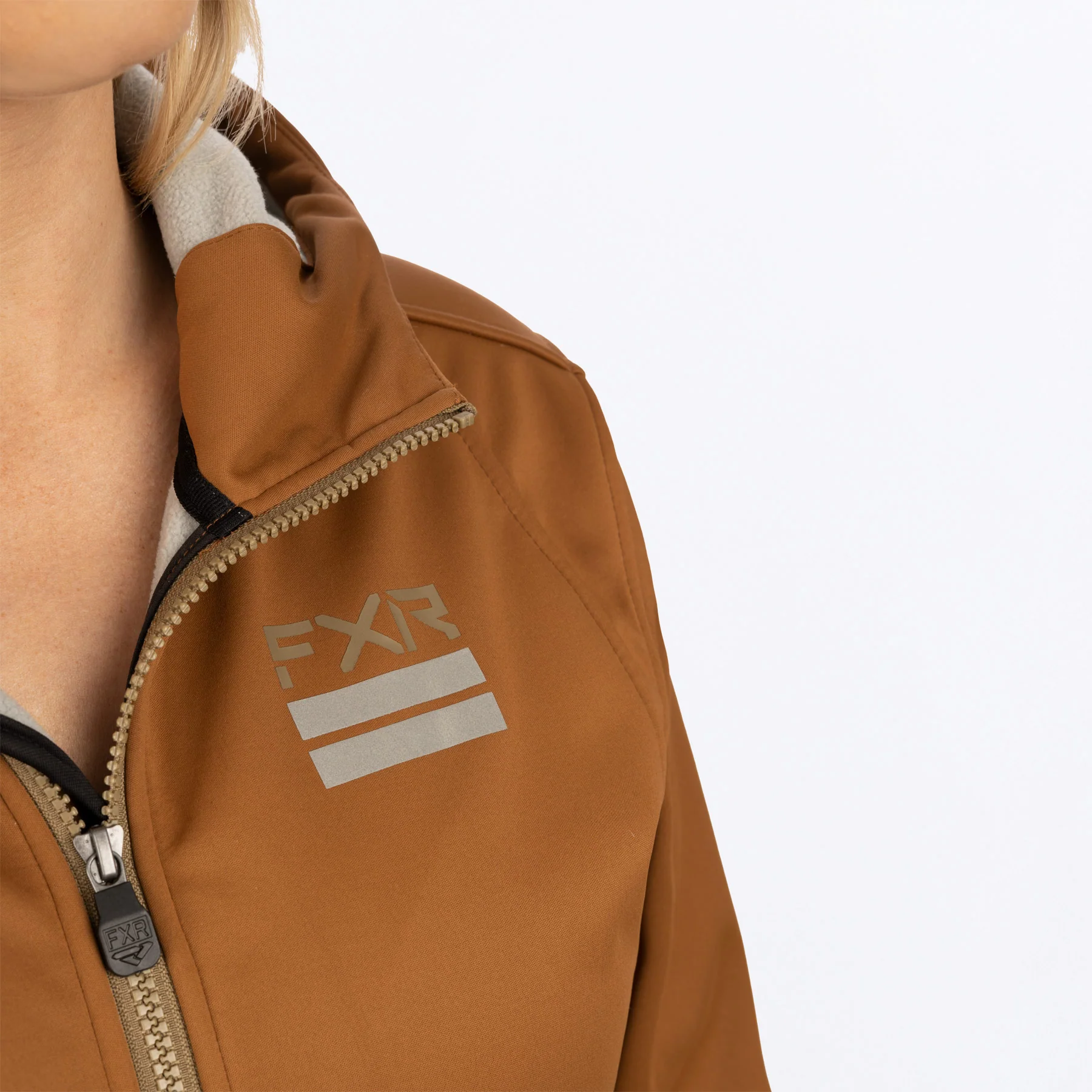 Women's Ridge Softshell Hoodie - Image 15
